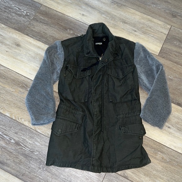 Reformation Jackets & Blazers - Reformation SZ XS Black green gray Cargo Jacket